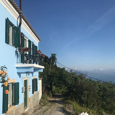 Theea Cottage - Wonderful Sea Views Chlomos Extérieur photo