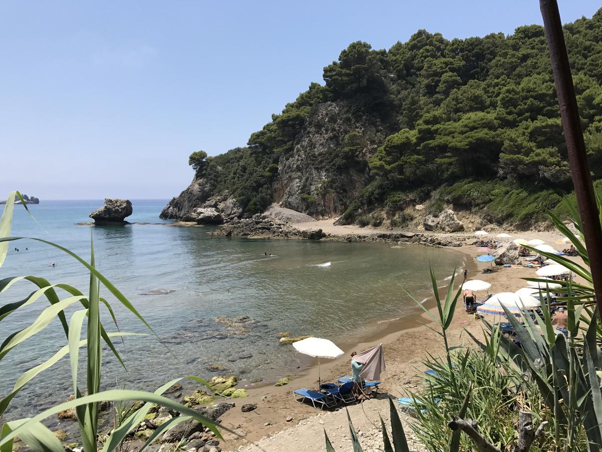 Theea Cottage - Wonderful Sea Views Chlomos Extérieur photo