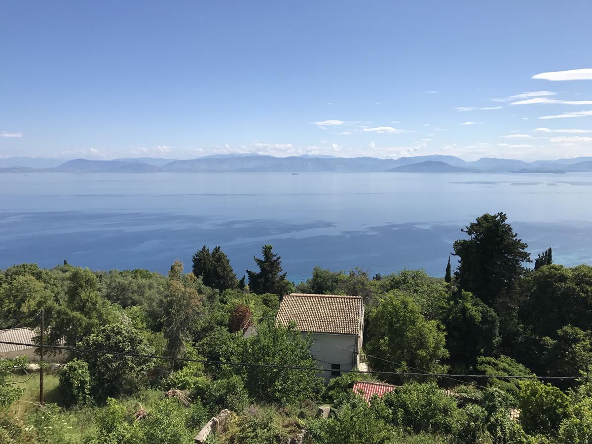 Theea Cottage - Wonderful Sea Views Chlomos Extérieur photo