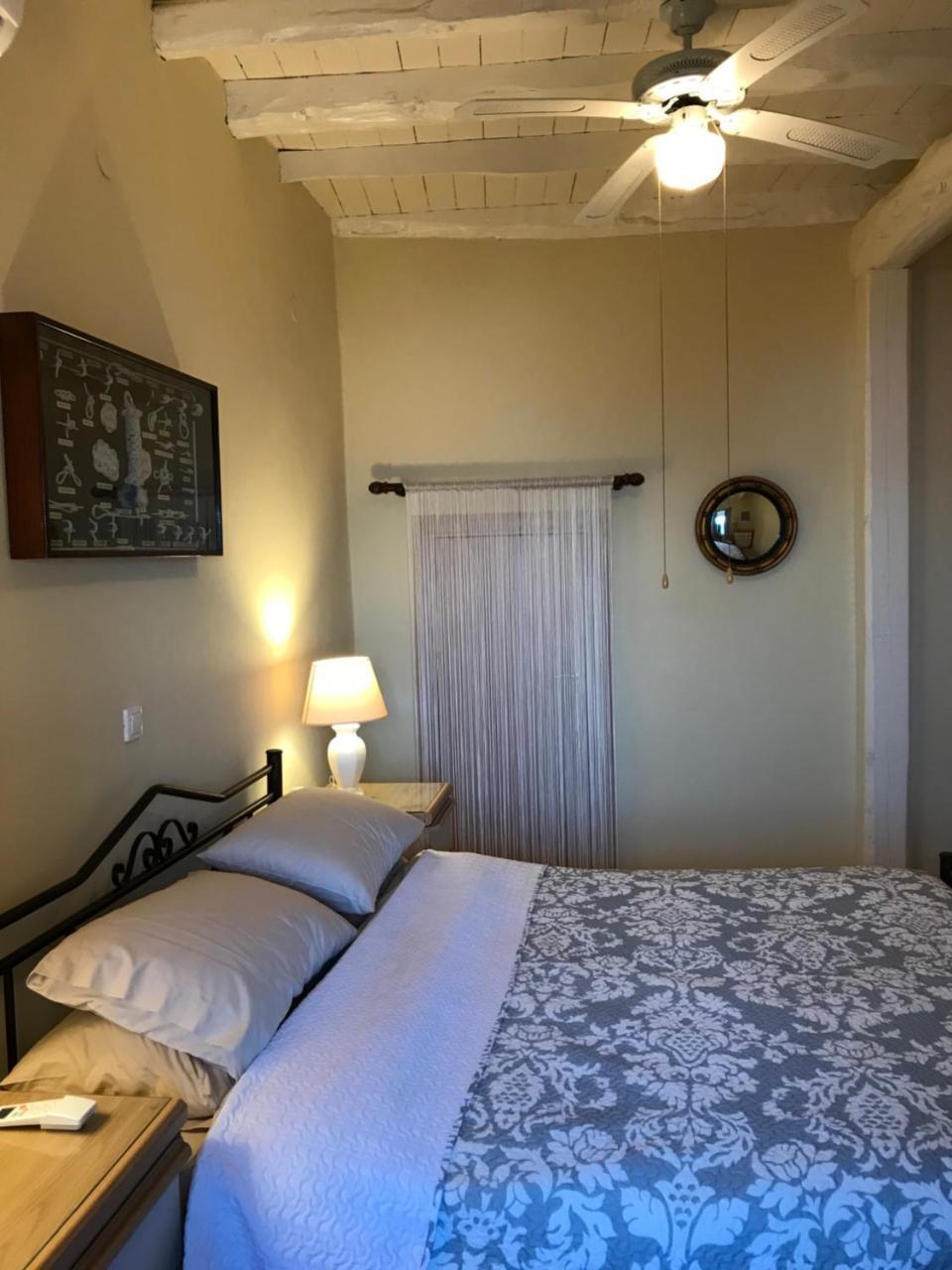 Theea Cottage - Wonderful Sea Views Chlomos Extérieur photo